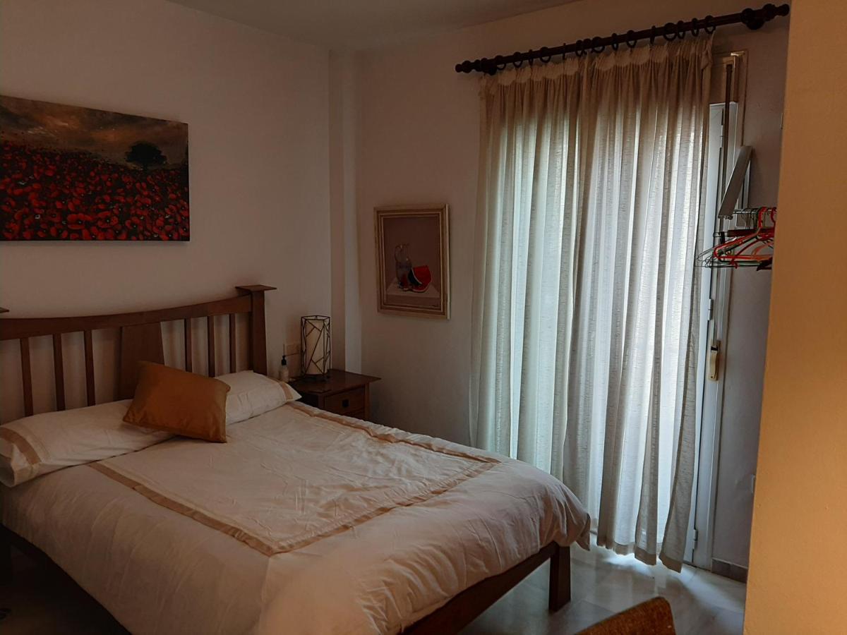 Apartment In Perfect Position Historic Centre Малага Екстериор снимка