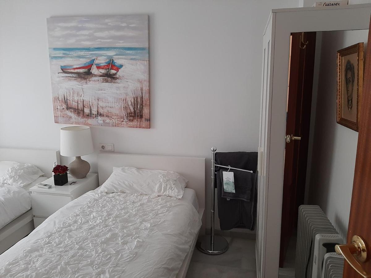 Apartment In Perfect Position Historic Centre Малага Екстериор снимка